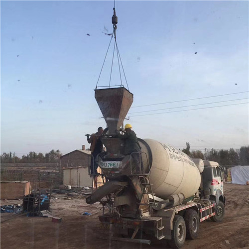 乾县“精准瞄准”—— 吊车的 “定位导航” 技术